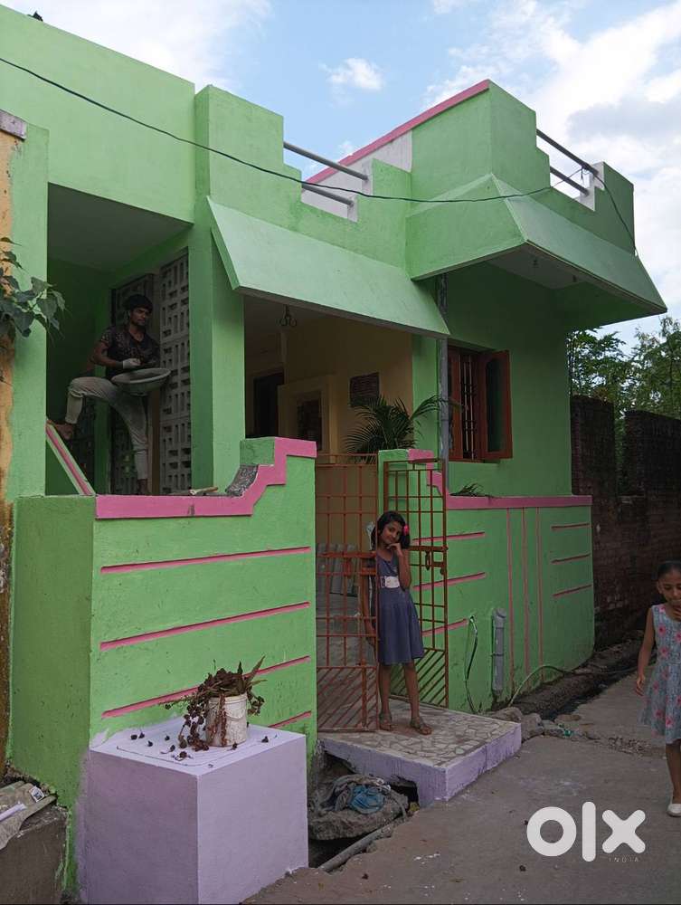 Independent house at Ennore Near to bus depot