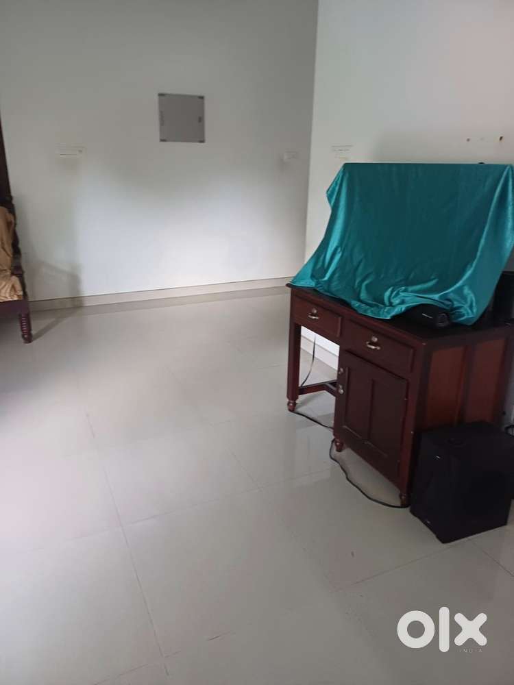 1st floor for rent