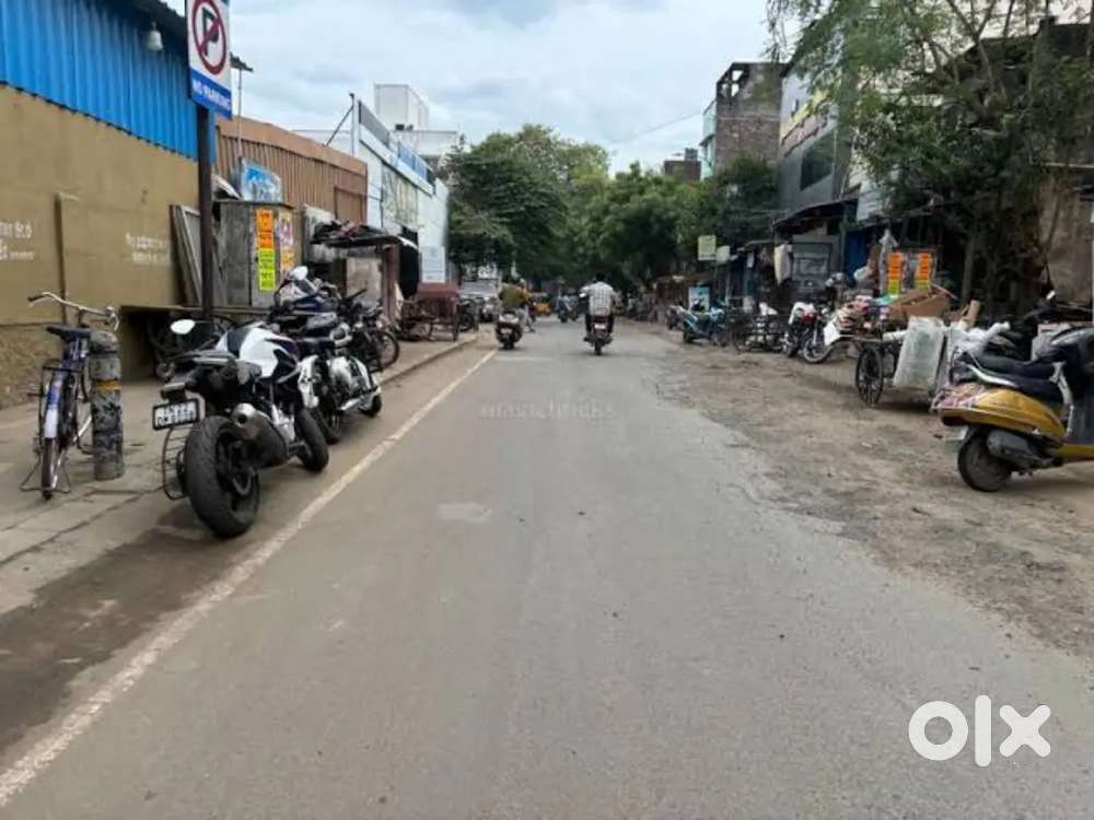 Shop for Rent – First Floor