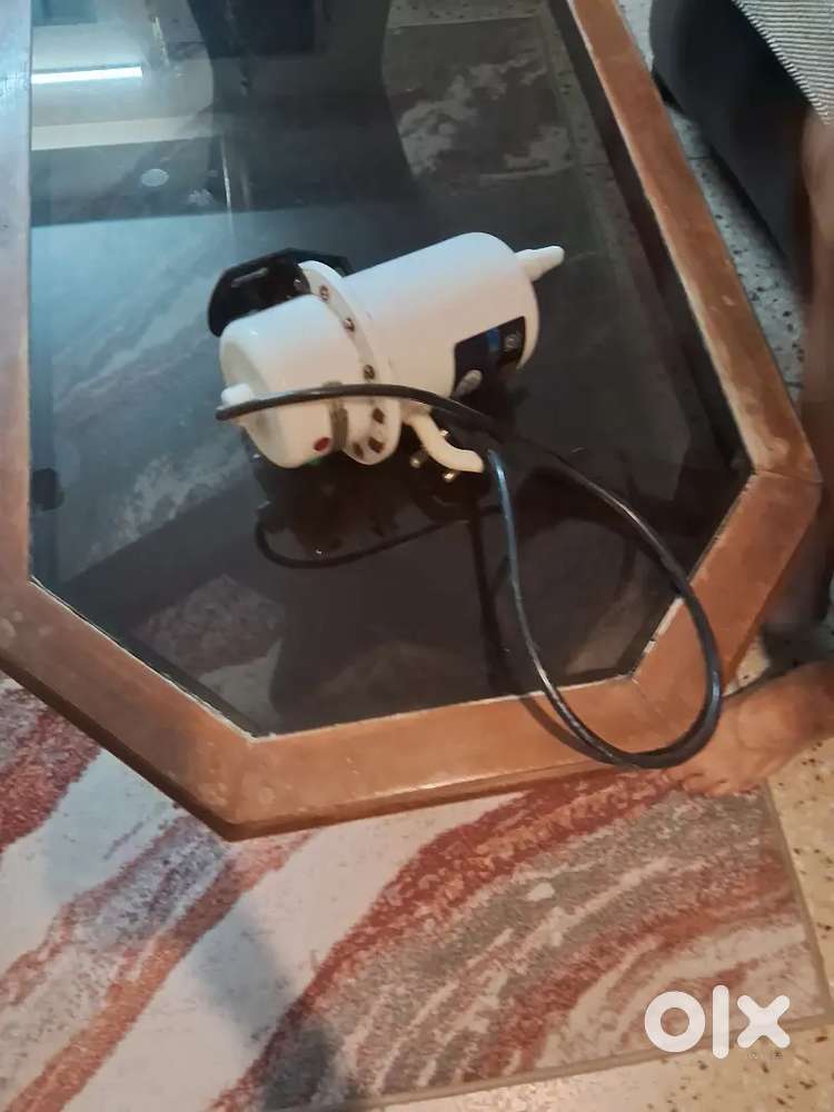 Water heater compltly new never used.