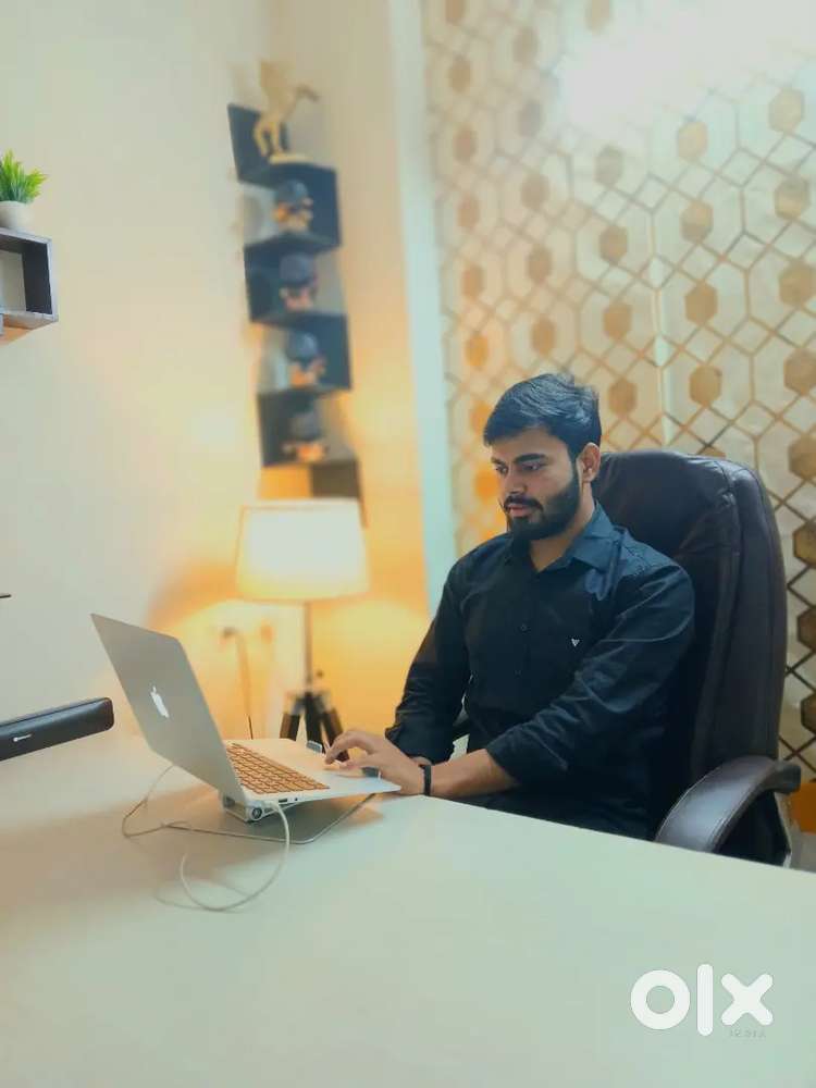 Pg me cook ki jrorat hai