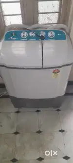 LG semi automatic top load 6kg washing machine