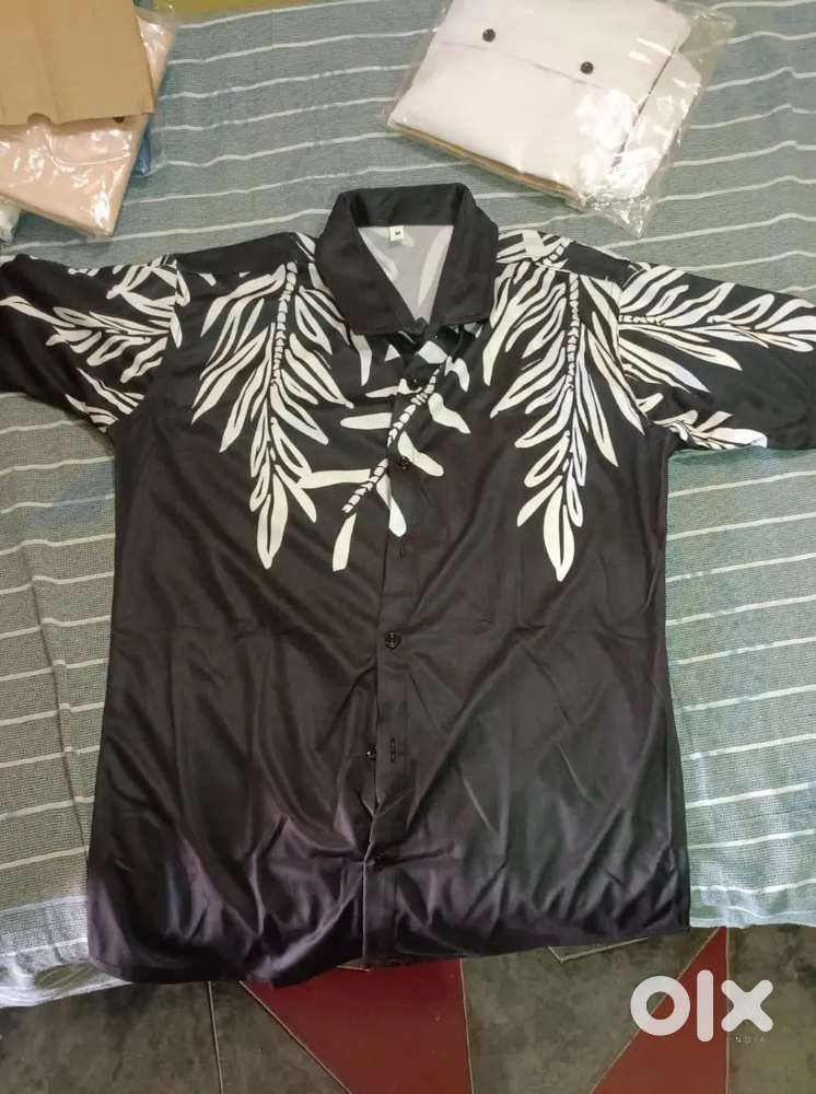 Men's Black & White Leaf Print Casual Shirt