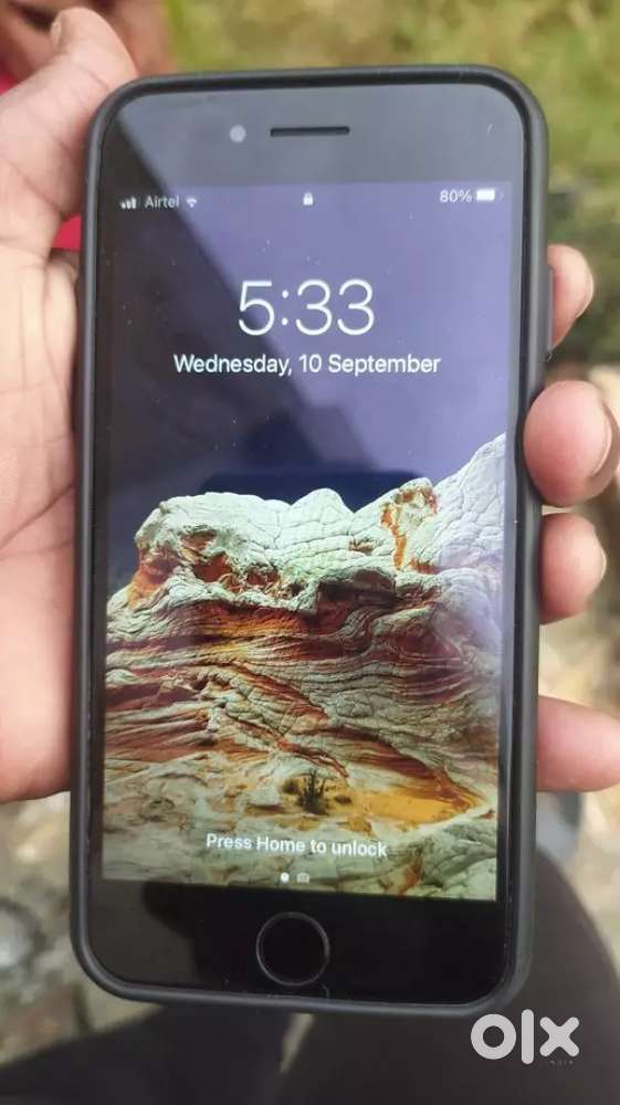 No charger and box