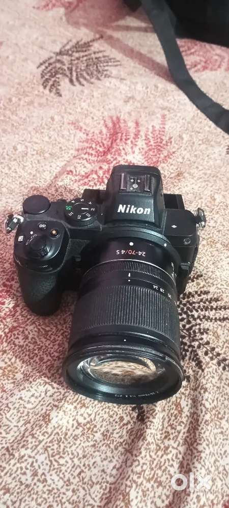 NikonZ5 Camera Urgent sale only 70000 with 24-70 lance