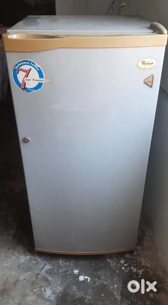 Whirlpool fridge in working condition