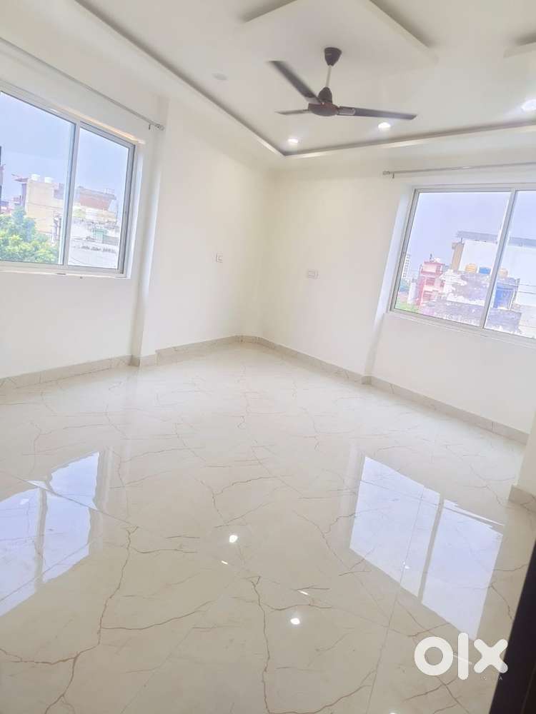 Newly built 3 bhk 3 side flat for rent and commercial in just Rs 25000