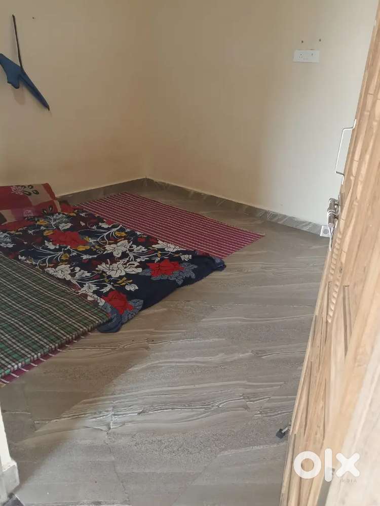 Required roommate for flat sharing only bachlers and specially veg