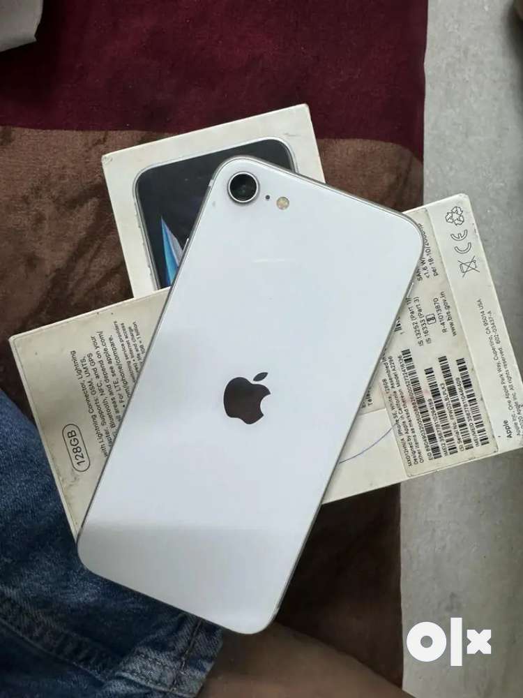 iPhone SE White 128 gb