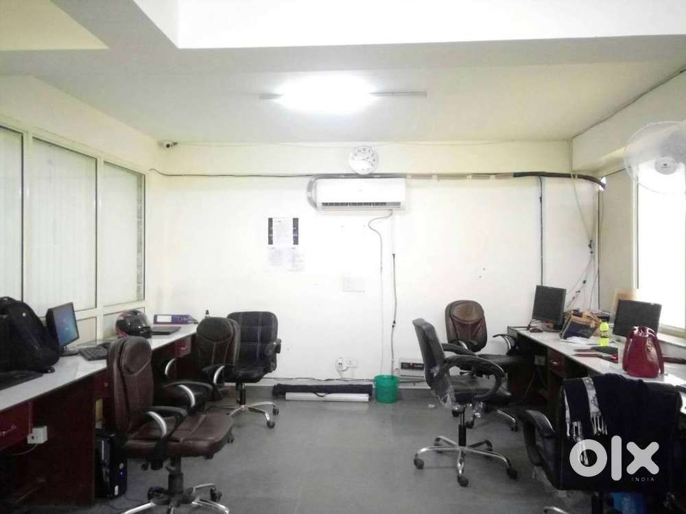 semi furnished office space