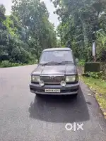 Toyota Qualis 2004