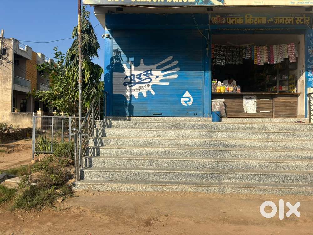 New corner Shop/Office 20*10 available