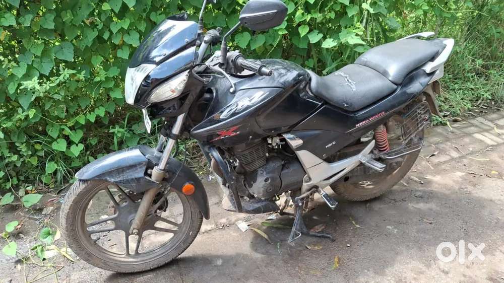 CBZ Xtreme with 50km/Liter Mileage & single handed used