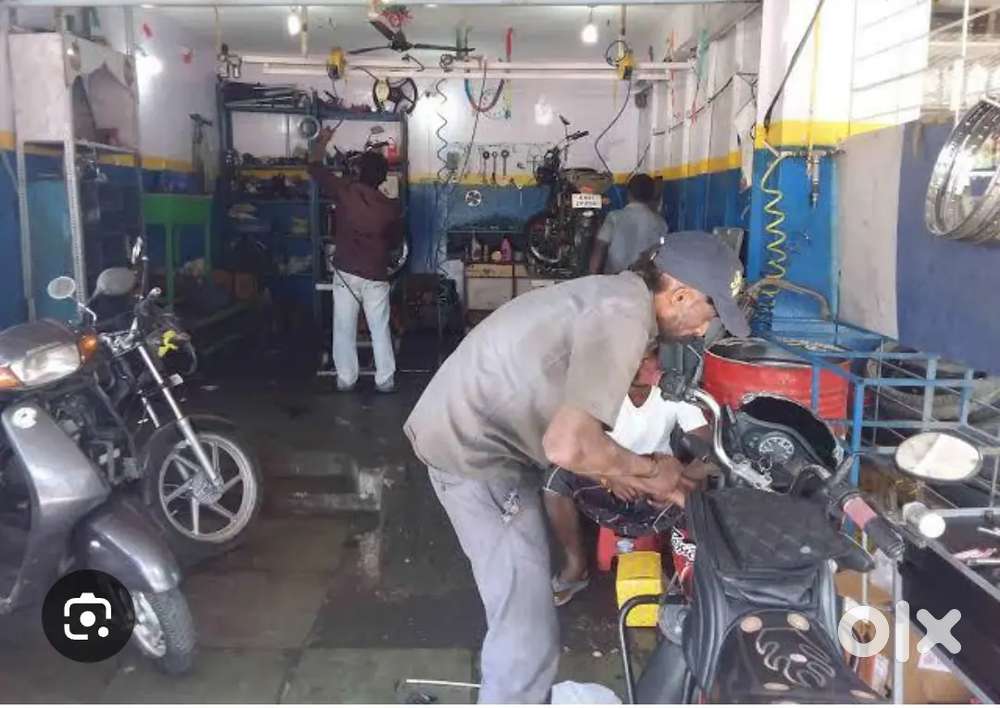 Helpers, Store handling person  needed in mechanical Garage
