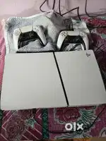 Ps5 slim disk edition with 2 original controllers