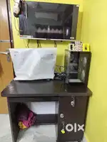 Computer table