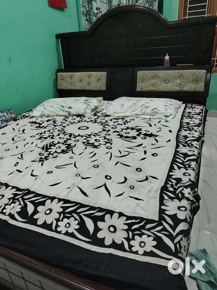 Take wood bed