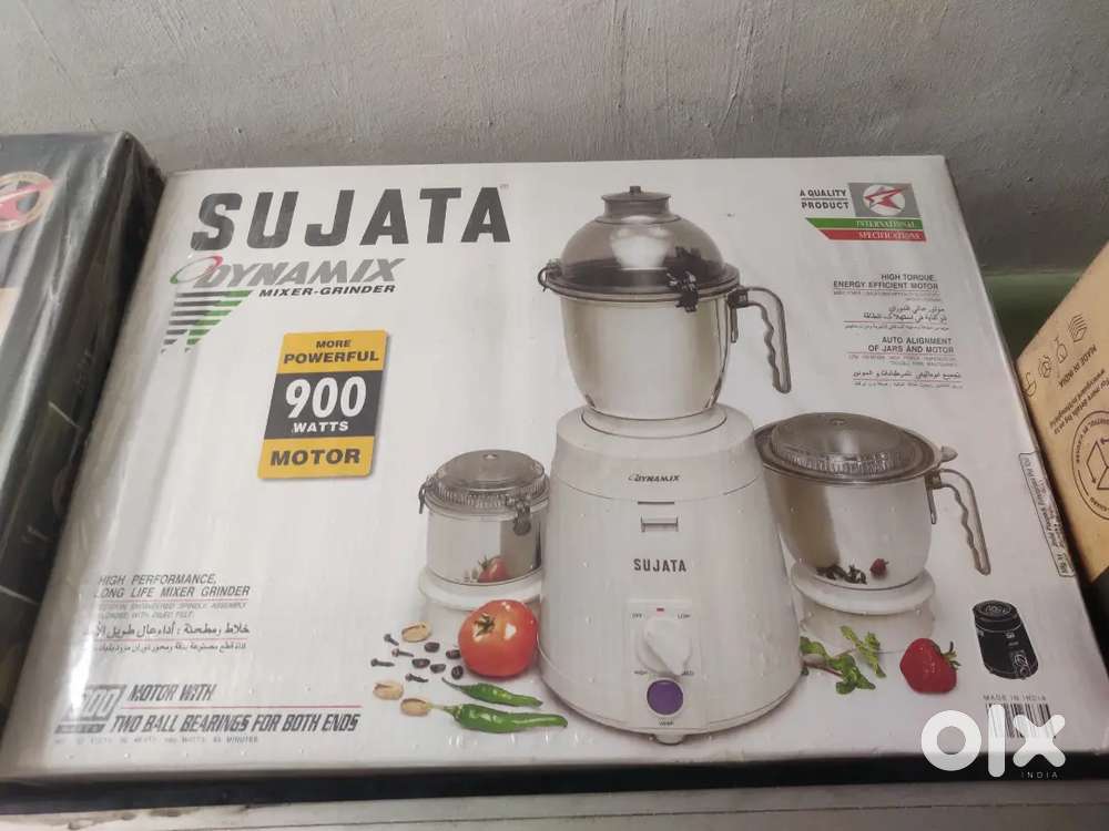 SUJATA DYNAMIX 900 WATTS