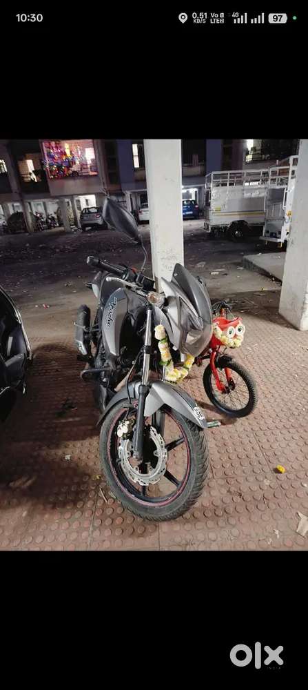 TVS Apache RTR 160 4V