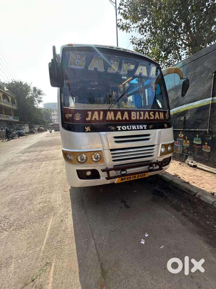 3*2 tourist luxury bus