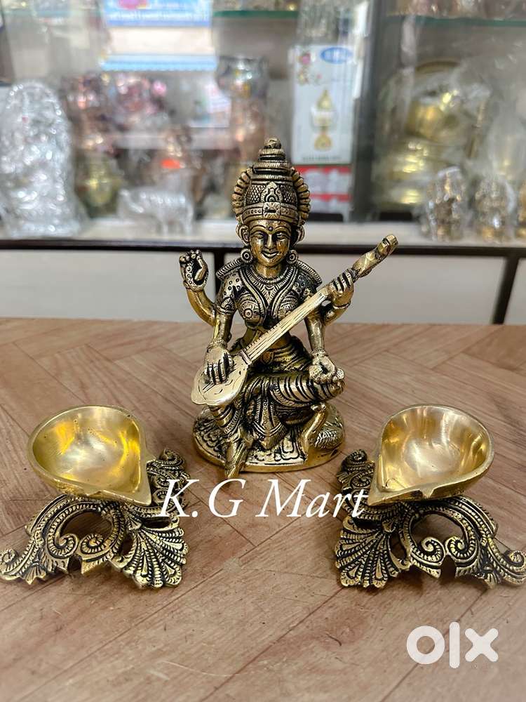 Brand New Premium Fine Brass 7 Inches Godess Saraswathi