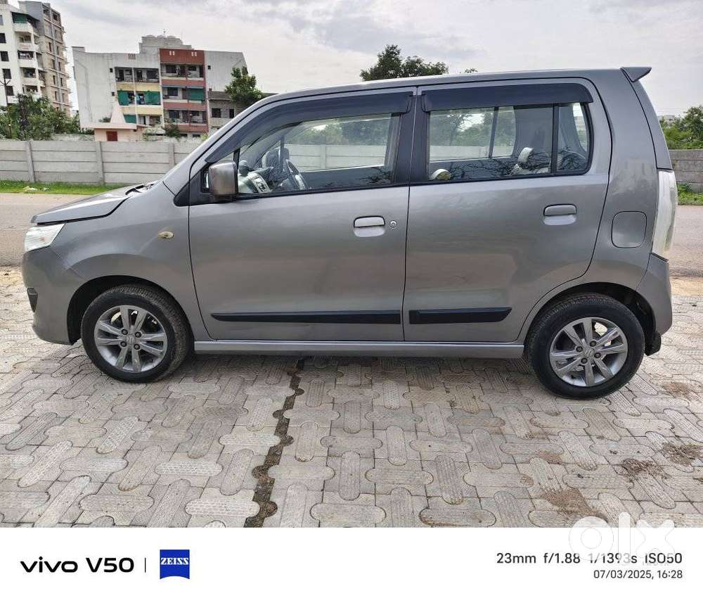 Maruti Suzuki Wagon R Stingray 1.0 VXI Plus, 2015, Petrol