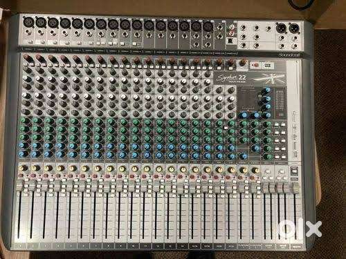 Soundcraft signature 22mtk
