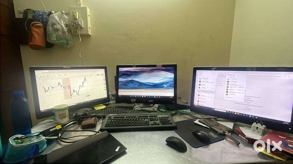 DELL OPTIPLEX SYSTEM WITH 4 MONITOR SET