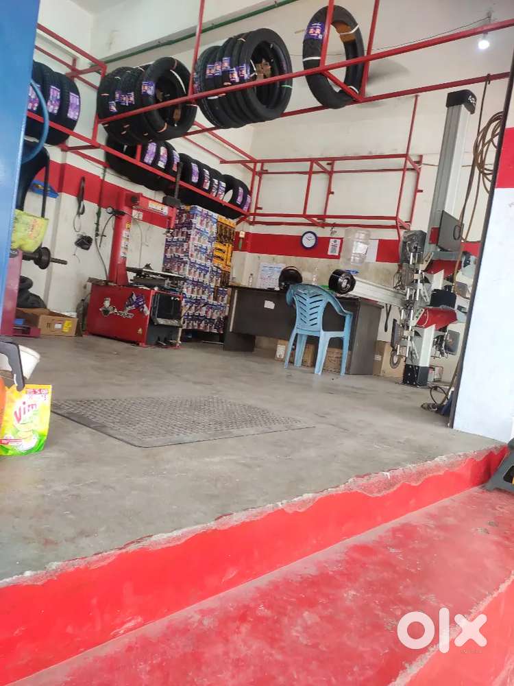 We are looking for a car alignment technician and tyre changing person