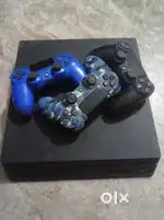 PS4 PRO 1 Tb FOR SALE