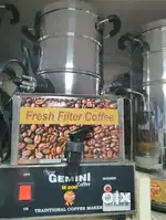 Tea and juice maker + one cleaner