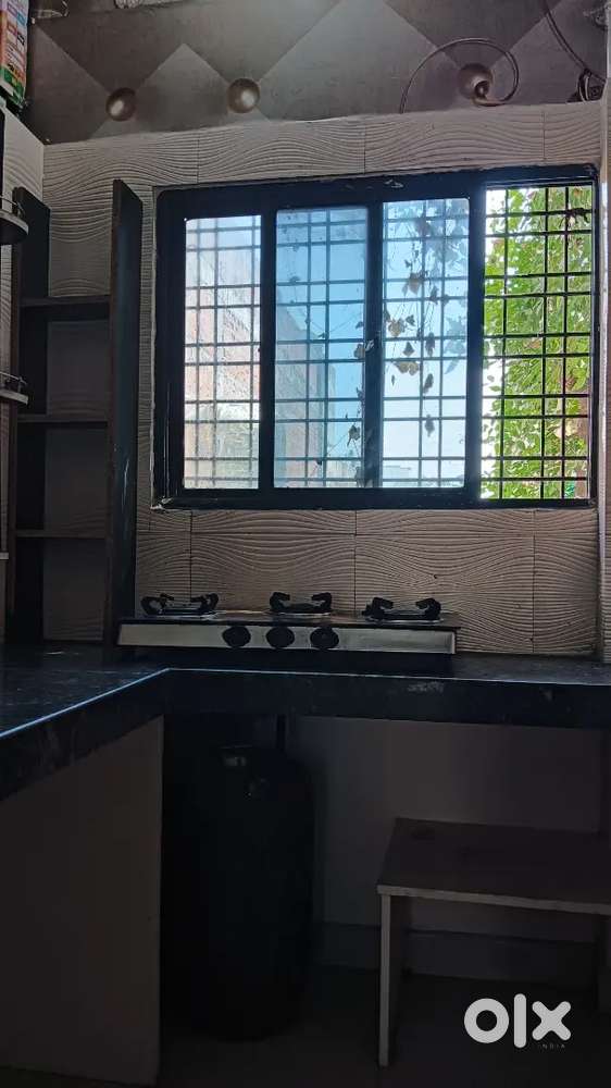 Narendra nagar house for rent 2room 1 kichan 1 bathroom 1balkani