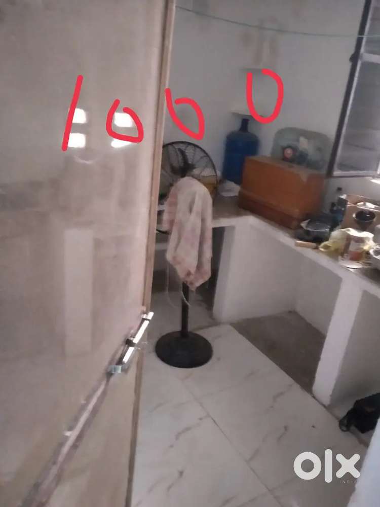 एक रूम ₹4000