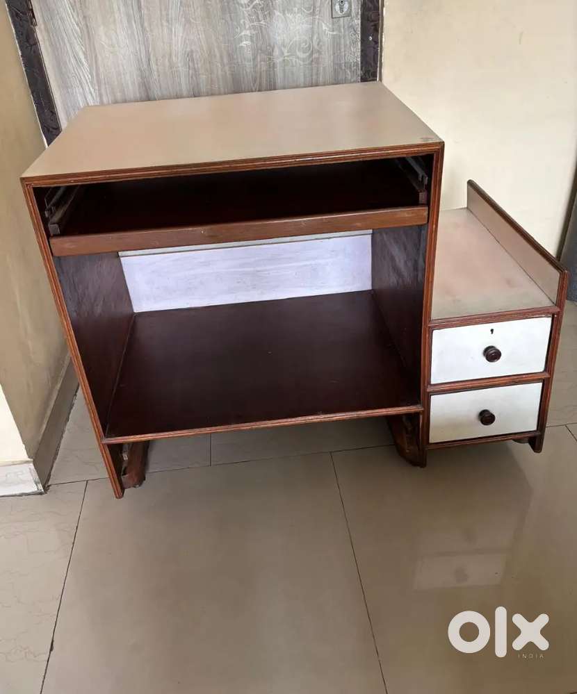 Computer cum study table with lockable drawers is available for sale