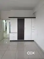 Fully Furnished 3BHK Flat for Rent in Gokul Tower – Prime Location!