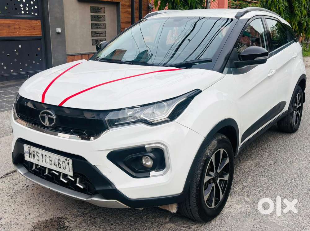 Tata Nexon 1.5 Revotorq XZA Plus Dual Tone Roof AMT, 2020, Petrol