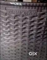 Plastic chair branded Varmora