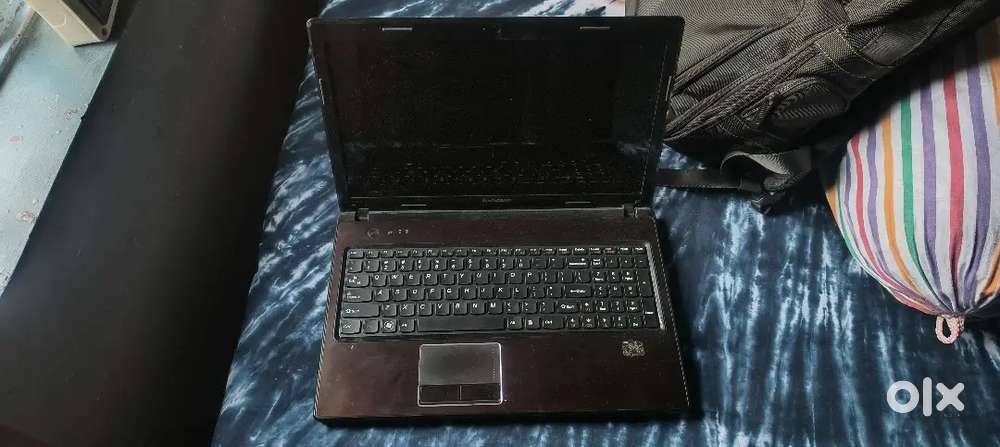 Lenovo G570 8 GB RAM, 256 GB SSD.