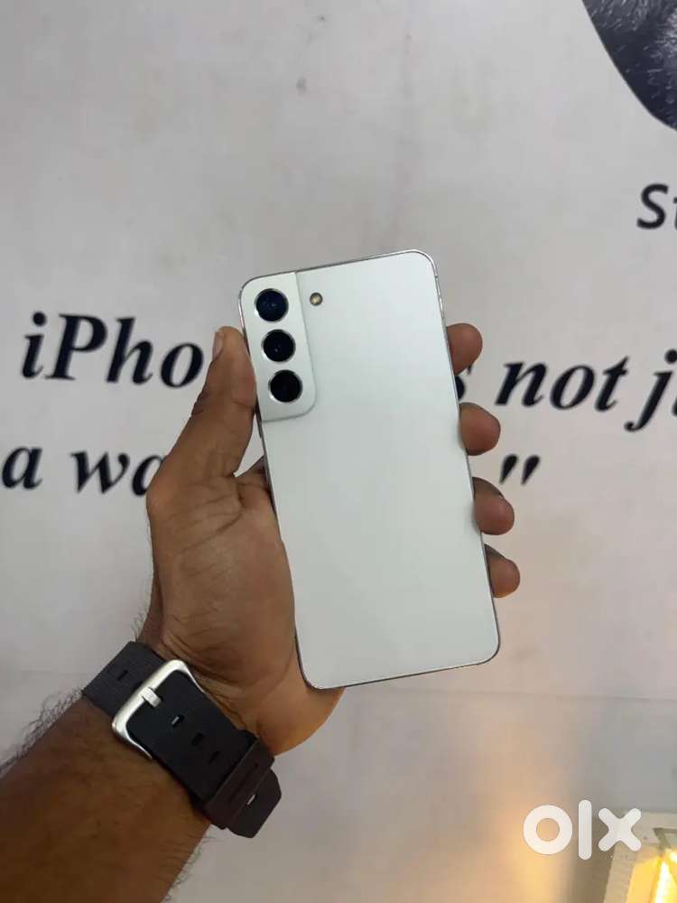 SAMSUNG S22 8GB 128