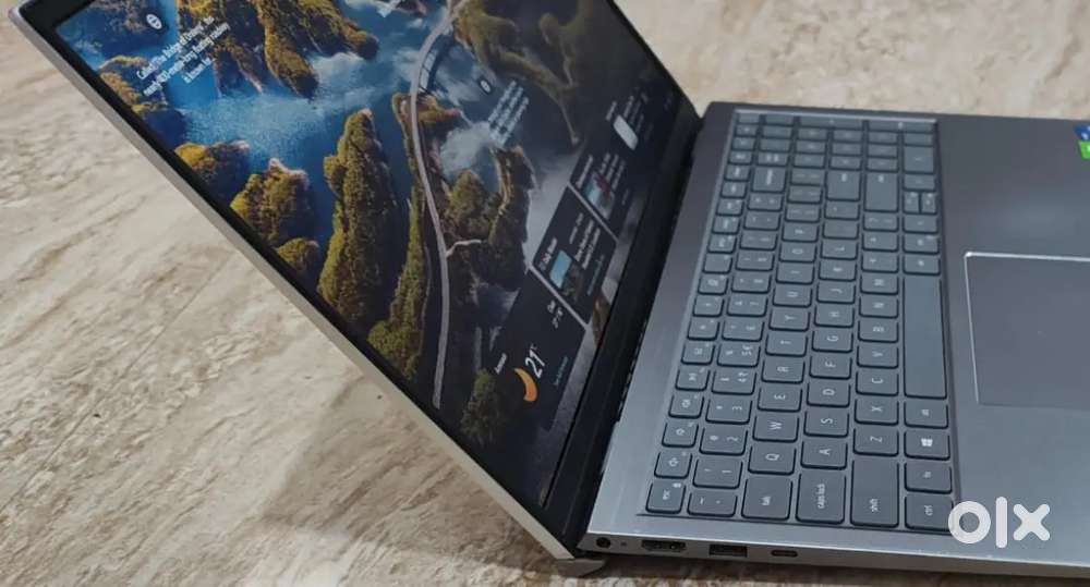 Dell Inspiron 15 5518  Intel i7 (11th Gen)  16GB RAM  1TB SSD