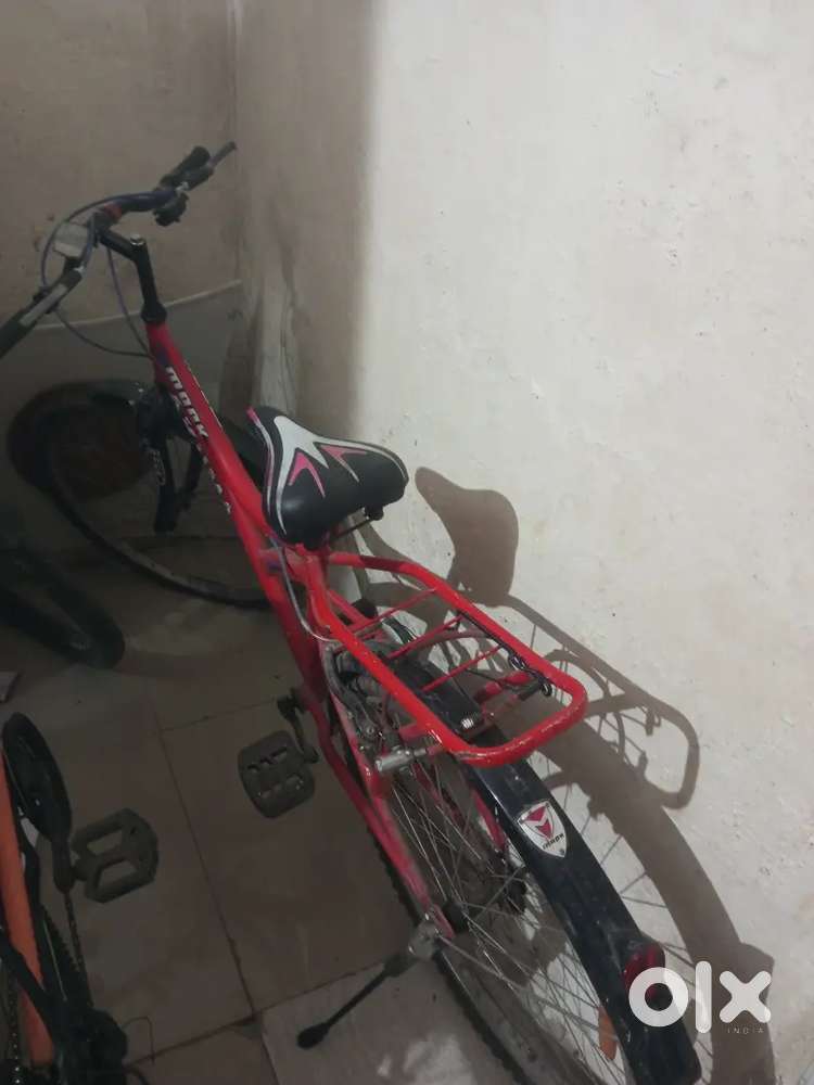 TV, Washing Machine Bicycle and dressing table a