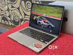 Apple Macbook Pro i5/8/256gb SSD 2020 13Inch Retina Touchbar Touch ID
