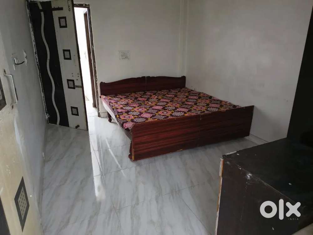 Single Room Available For Rent with Furniture