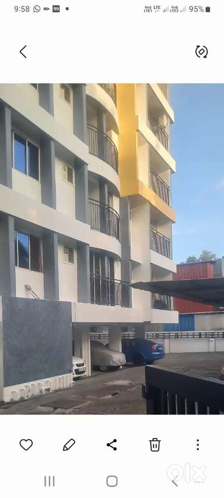 TRIPUNITHURA 2 BED FLAT FOR RENT RS. 18,000