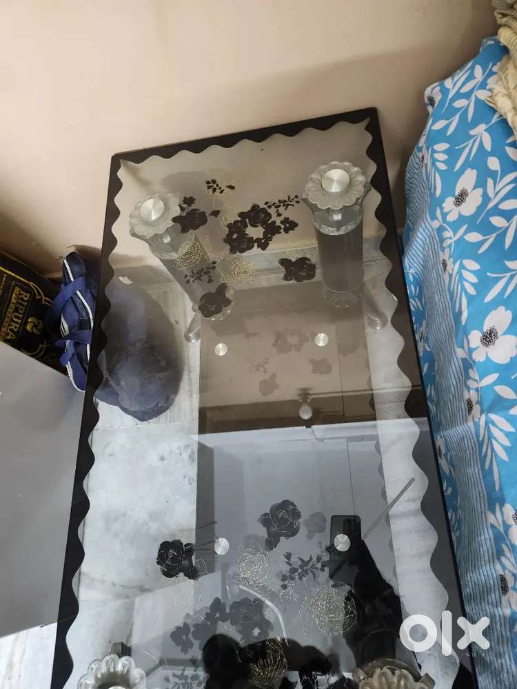 I want to sell my centre table