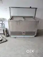 Fridge display counter