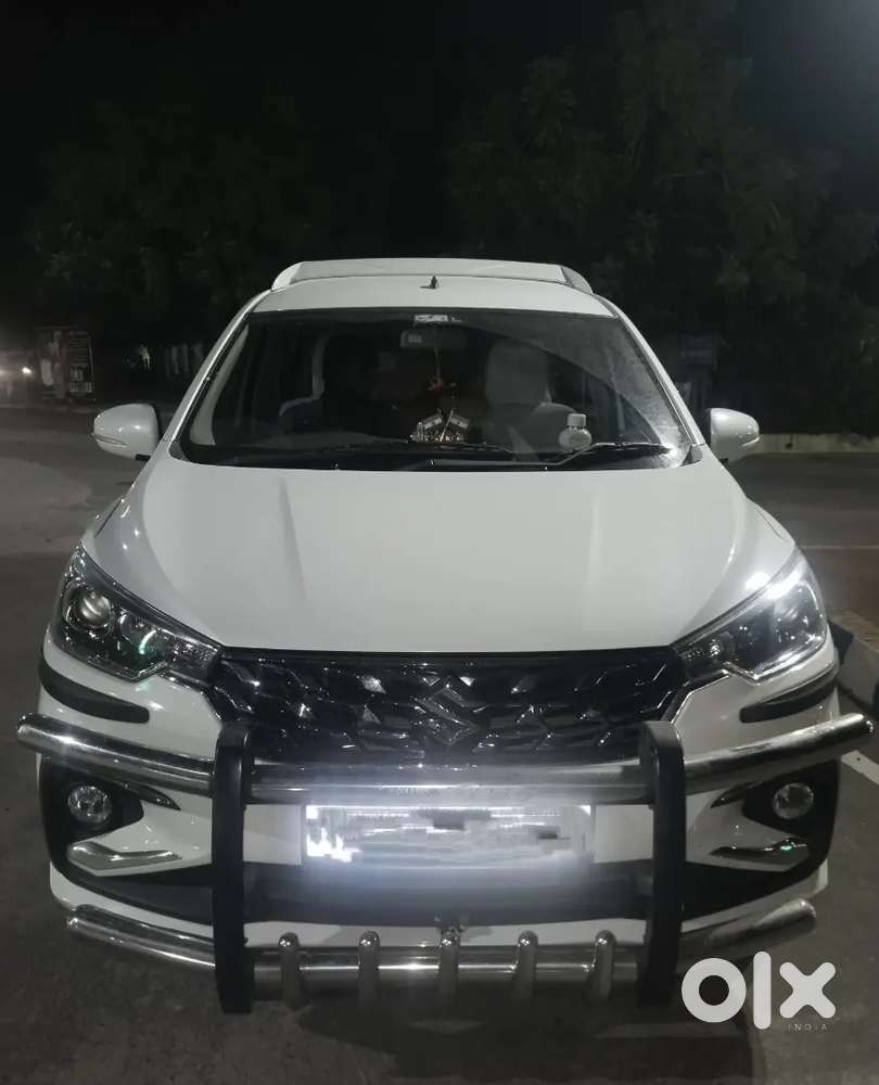 Good condition maintenance showroom trackers available