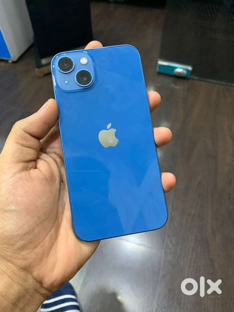 Iphone 13 blue colour