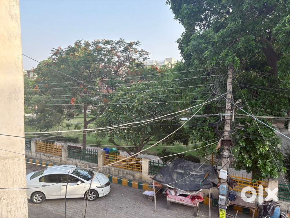 Commerical space first floor at model town extn for rent