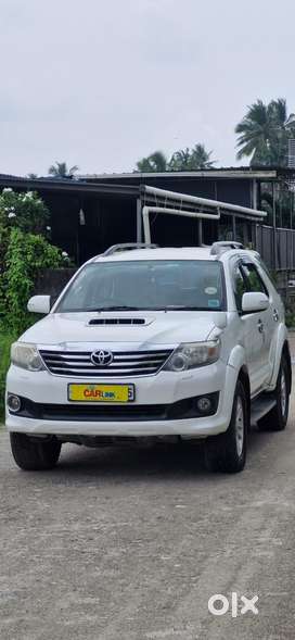 Toyota Fortuner 4X2 AT 2.8 Diesel, 2014, Diesel